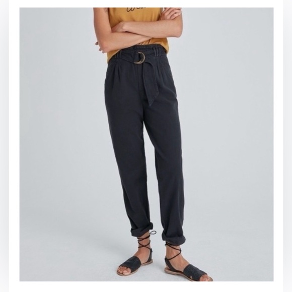 Anthropologie Pants - ANTHROPOLOGIE Malin Utility Belted Taper Leg Cotton Pant in Black Size M